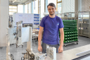 Viel Abwechslung für Dominik bei seiner Ausbildung zum Industriemechaniker